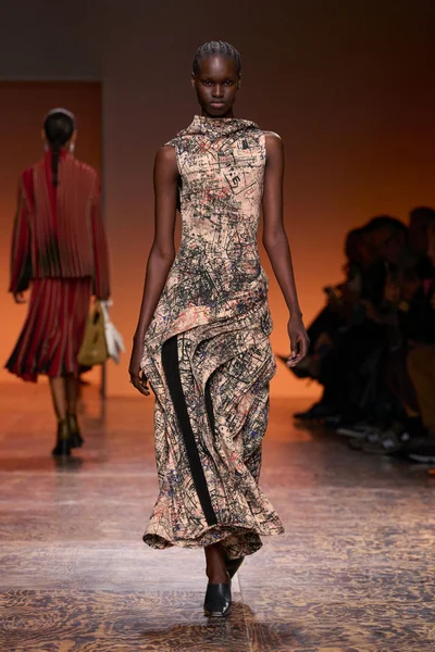 Look 31